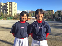 １年生ながらチームの中心選手の２人（左：早渕レッドファイヤーズ出身の里美　右：2014年度Ａチーム桃花）